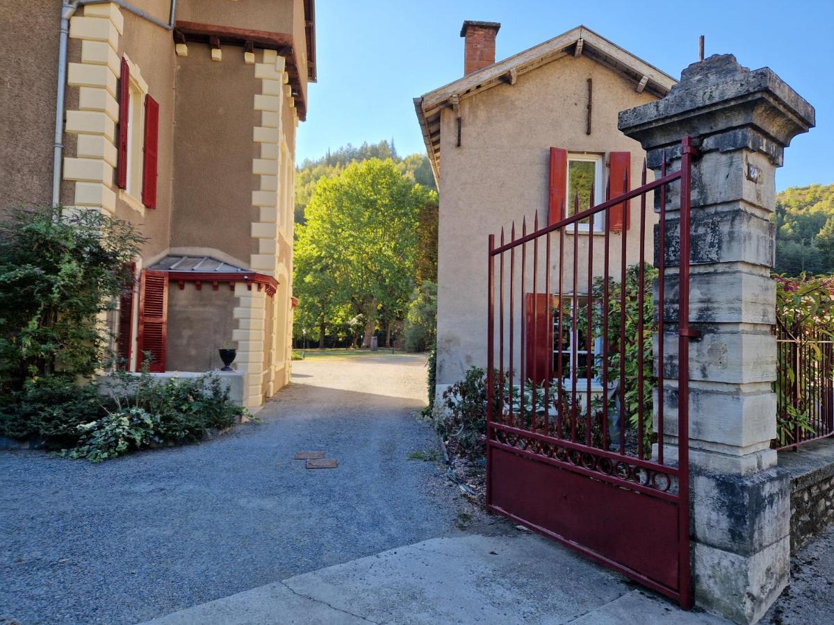 Chateau De Viviez Экстерьер фото